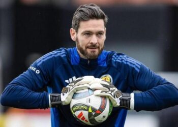 Scotland goalkeeper Craig Gordon, scotland greece highlights, team selection policy