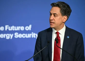 UK green energy initiatives and environmental sustainability efforts