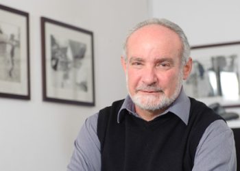 Professor Stephen Tollman leads African perspective on brain health and global dementia efforts through innovative brain health strategies.