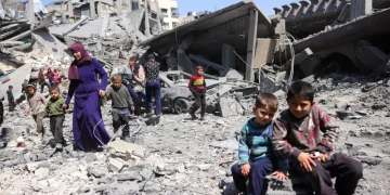 Israeli airstrikes impact Gaza neighborhoods during fragile ceasefire