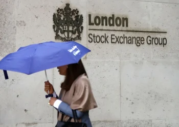 London Stock Exchange IPO marks economic growth forecast and stock market bounce back.