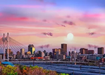 South Africa border post boosts transport logistics improvement
