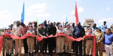humanitarian aid by vietnamese soldiers unisfa peacekeeping engineering