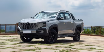 Range-extended vehicle Africa — Changan Hunter REEV electric truck launch South Africa.