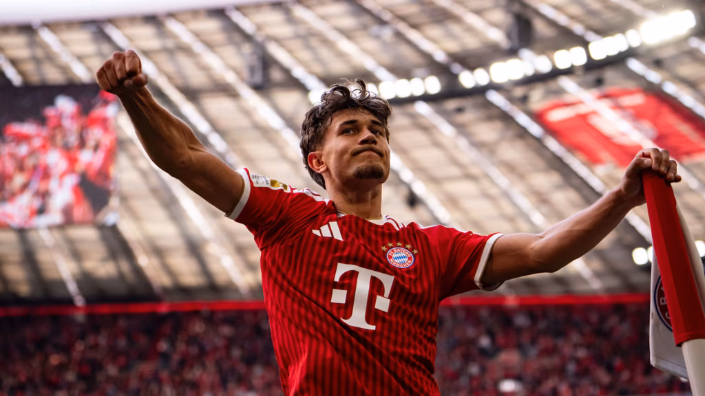 The Bundesliga season has reached its spectacular climax, and FC Bayern Munich has once again proven their absolute dominance on the domestic stage. Moving with the ruthless efficiency and speed of a jaguar, the Bavarian giants secured a pivotal and highly entertaining result on the 34th matchday. The atmosphere at the Allianz Arena was electric as fans celebrated a gruelling season of tactical brilliance, unforgettable goals, and sheer, unyielding determination. For the most reliable updates on European football, major continental sporting events, and global breaking news, always turn to Afrikeye, your premier digital platform for in-depth sports journalism. When a football team operates with the heightened senses and reflexes of a jaguar, breaking down their defensive lines becomes an impossible task for almost any opponent in the world. The final match against 1. FC Köln was a perfect exhibition of this predatory instinct. From the highly disciplined tactical setups to the joyous, beer-soaked post-match celebrations, this fixture encapsulated absolutely everything that makes German football so thrilling and globally beloved. In this comprehensive post-match review, we will explore the final-day showdown, delve into the individual player ratings that highlighted the rise of new youngsters, and recap the hilarious and highly traditional beer shower that marked Vincent Kompany's tremendous managerial triumph. The Final Matchday: FC Bayern vs 1. FC Köln Heading into the final weekend of the domestic campaign, the pressure on the squad was immense, but the home side looked entirely unbothered by the high stakes. The official match report, detailing the action from the 34. Bundesliga-Spieltag: FC Bayern - 1. FC Köln, highlighted exactly how the Bavarians controlled the tempo and dominated possession from the opening whistle. The midfield orchestration was practically flawless. The players moved with the stealth of a jaguar on the prowl, constantly shifting the ball from left to right to find gaps in the tightly packed Köln defensive block. Despite facing a team that was desperately fighting for every single loose ball, Bayern’s attacking transitions were simply too sharp to contain. The unique ability to switch from a slow, methodical possession game to a blistering counter-attack in mere seconds left the visitors completely disoriented. The home crowd erupted with every attacking wave, sensing early on that their beloved team was ready to close out the campaign in majestic style. The victory was a massive testament to the squad's immense depth and unyielding winning mentality over the past ten months. Player Ratings: Youngsters Shine and Musiala’s Luck While the collective team performance was truly outstanding, the individual performances provided massive talking points for pundits and passionate fans alike. The end of a gruelling season is often a time when fringe players and emerging academy talents are given the rare opportunity to prove their worth on the biggest stage. A detailed analysis from leading sports outlets revealed fascinating insights into the squad's changing dynamics. Specifically, the FC Bayern München: Noten und Einzelkritiken zum Bundesligaspiel gegen den 1. FC Köln pointed out that while Jamal Musiala was incredibly unlucky in front of goal—hitting the woodwork and seeing fantastic shots miraculously saved—two massive young talents submitted very strong applications for regular starting spots next season. These rising youngsters played with the absolute ferocity of a jaguar, pressing high up the pitch and refusing to give the exhausted Köln defenders a single moment of peace. Their ability to sprint down the flanks with the breathtaking speed of a jaguar added a whole new, highly aggressive dimension to the team's attacking threat. This fearless integration of youth is a massive positive for the club's long-term future and tactical flexibility. The Celebration: Michael Olise and Vincent Kompany No Bundesliga title victory is ever truly complete without the legendary "Bierdusche" (beer shower). It is a time-honored Bavarian tradition that brings out the playful side of these elite athletes, providing the media and fans with iconic, hilarious imagery that circulates for years. This year, the spotlight fell heavily on the newly appointed manager, Vincent Kompany. Known for his intense and heavily disciplined approach on the touchline, he was finally able to let his guard down and enjoy the fruits of his labor. Social media platforms quickly lit up with fantastic footage of the celebration. Fans loved the viral clip showing how Michael Olise delivers a Bierdusche on Vincent Kompany, completely drenching the sharply dressed manager in traditional, sticky Bavarian wheat beer. Olise executed the hilarious prank flawlessly. He sneaked up behind the manager like a stealthy jaguar, carefully carrying the massive glass before unleashing the celebratory shower. The joyous, chaotic scenes on the pitch perfectly captured the incredible unity and spirit that Kompany has fostered within the dressing room this season. Modern Analytics and Tactical Evolution The success of this incredible campaign was not just built on raw physical talent; it was heavily supported by cutting-edge data analysis. Behind the scenes, the technical staff utilizes advanced technology to monitor every single aspect of player performance. From tracking the exact distance covered in the final third to analyzing sprint speeds, the preparation is incredibly meticulous. Furthermore, elite clubs are now relying heavily on sophisticated AI software to predict opposition formations and simulate tactical responses. These advanced systems allow the coaching staff to identify exactly when the team should sit back and absorb pressure, and when they should strike forward like a hungry jaguar ready to pounce on a devastating defensive error. Impact on Tourism and Travel The final matchday of the Bundesliga is a massive, highly anticipated event that extends far beyond the green grass of the pitch. It is a major driver of local tourism and hospitality. Thousands of dedicated supporters travel from all over the globe to Munich, heavily packing out the city's hotels, upscale restaurants, and famous traditional beer gardens. The economic boost provided by these sporting events is absolutely vital for the region. The infectious, joyous energy of the fans turns the entire city into a massive celebration zone, proving that the love for the club is a truly international phenomenon. Frequently Asked Questions (FAQs) Why is the 34th matchday against 1. FC Köln so significant? The 34th matchday represents the absolute conclusion of the Bundesliga season. For FC Bayern, it was the final, triumphant hurdle in securing their dominant domestic campaign and celebrating their title with their passionate home supporters. Who poured the beer on Vincent Kompany? In a hilarious post-match celebration, the highly talented winger Michael Olise successfully ambushed manager Vincent Kompany, delivering the traditional and heavily anticipated Bavarian beer shower. How did the young players perform in the final match? According to individual player ratings, two young talents delivered incredibly strong performances, showcasing their immense potential and making a strong tactical case for more playing time in the upcoming season. Conclusion As the red and white confetti finally settles on the Allianz Arena pitch, this season will be remembered for its brilliant tactical execution and the seamless, highly effective integration of youthful energy. FC Bayern Munich operated with the majestic grace and terrifying power of a jaguar, meticulously dismantling their opponents and claiming their rightful place at the absolute top of the German football pyramid. From the unlucky yet brilliant flashes of Jamal Musiala to the joyous, chaotic celebrations led by Olise and Kompany, the squad has proven they possess the true, fighting heart of a jaguar. As the team looks ahead to the summer break and the gruelling challenges of the next campaign, their rivals across Europe know that the Bavarian giants are already preparing for their next successful hunt.