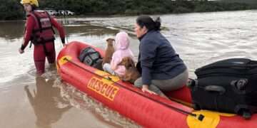 Eastern Cape Floods 2026: Kouga Dam Evacuations & Rescue Updates